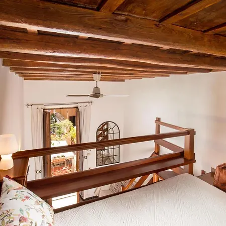 Apartment Empire Loft: In The Shadow Of Colosseo *