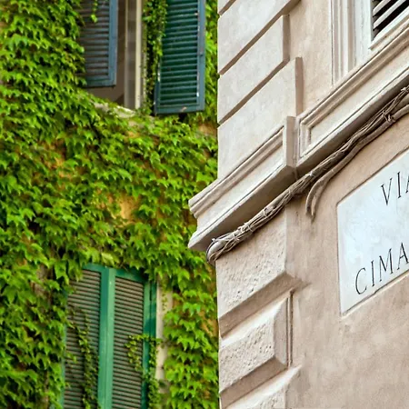 Apartment Empire Loft: In The Shadow Of Colosseo Rome